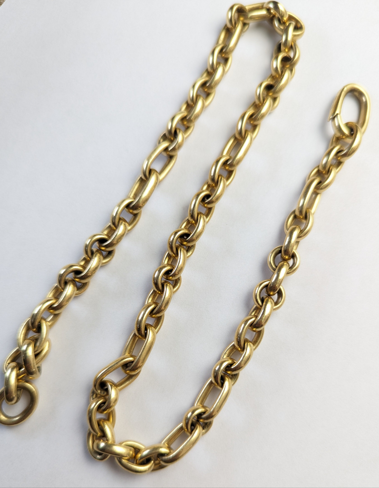 Pomellato 18k yellow gold oval link chain. 98 grams.