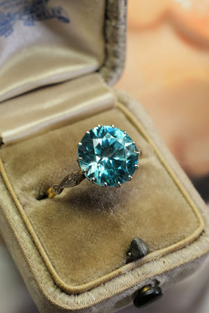 5.91ct Antique blue Zircon ring