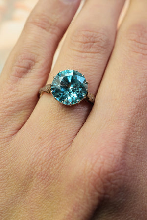 5.91ct Antique blue Zircon ring