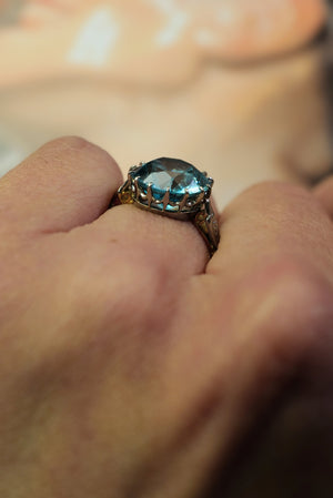 5.91ct Antique blue Zircon ring