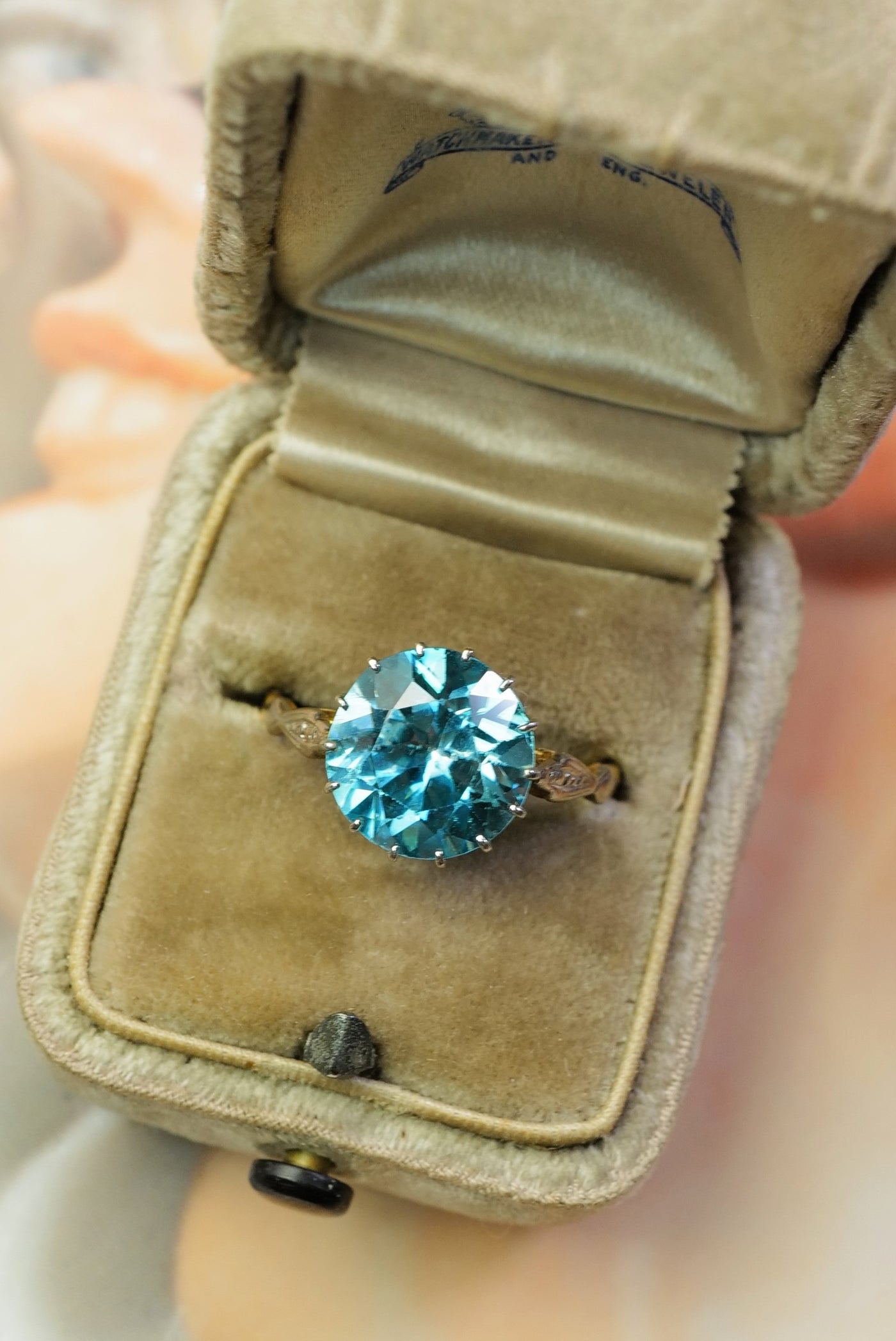 5.91ct Antique blue Zircon ring