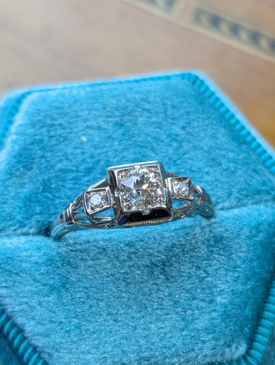 Art deco old european solitaire ring