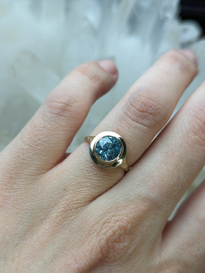 Vintage blue zircon ring