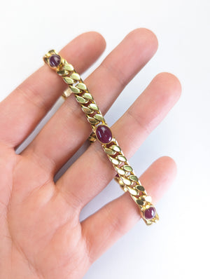 Vintage 18k gold bracelet with ruby cabochons. 33 grams.