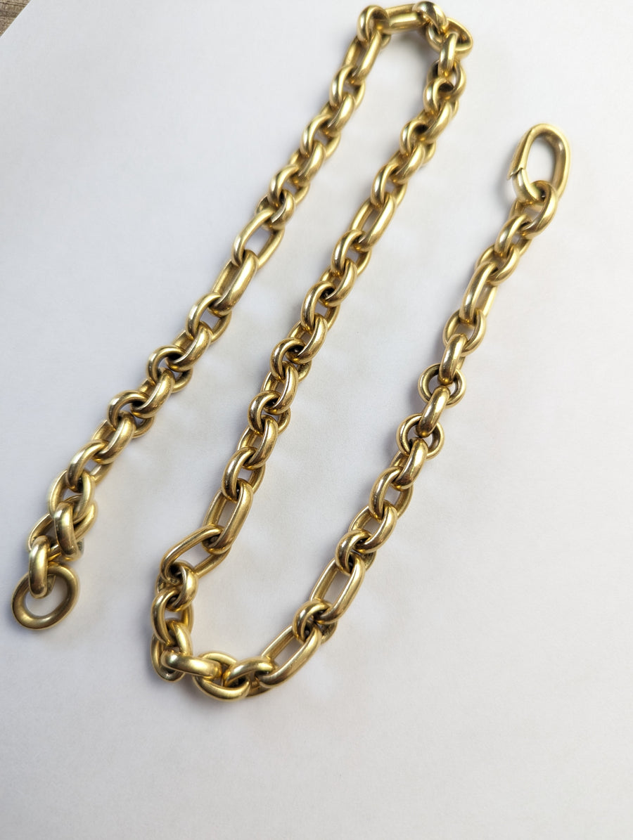 Pomellato 18k yellow gold oval link chain. 98 grams.