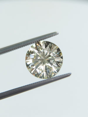 3.03ct Natural brilliant cut diamond