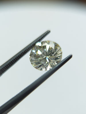 3.03ct Natural brilliant cut diamond