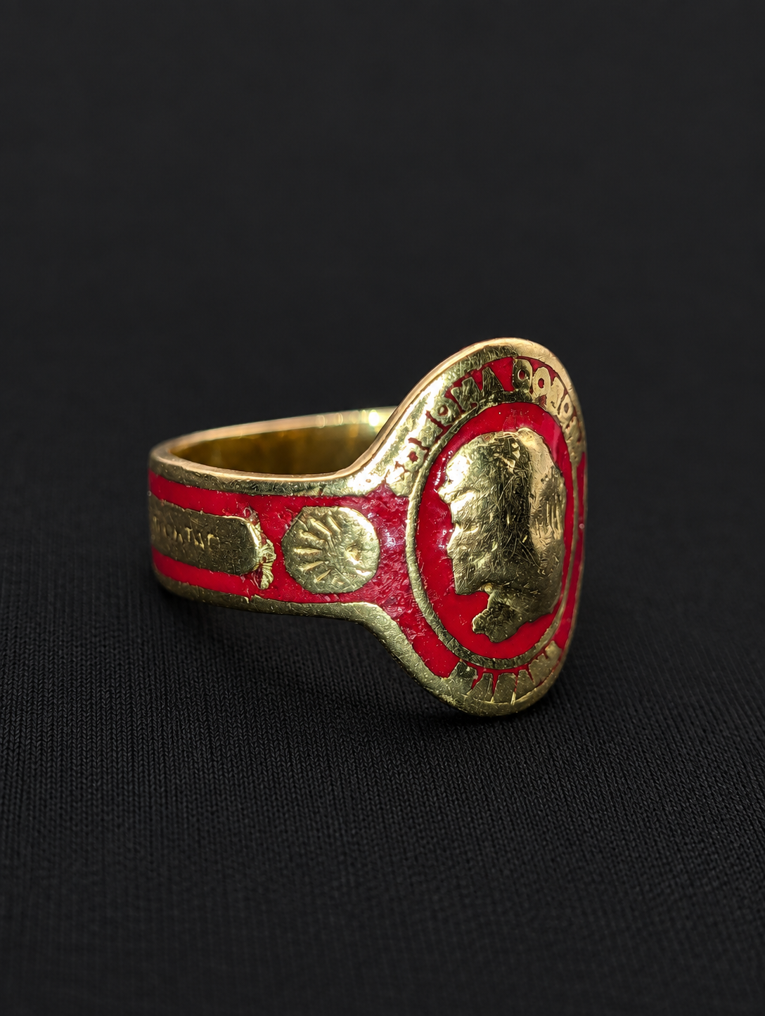 Vintage Cartier 18k gold red enamel cigar band ring, detail view 1