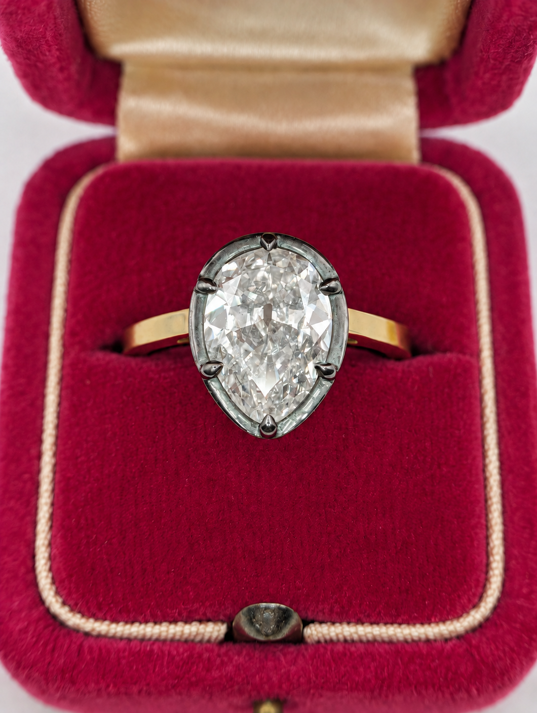3.07 carat antique diamond in 18k gold Georgian-style solitaire, detail view 2