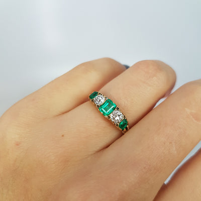 VICTORIAN EMERALD AND OLD MINE CUT DIAMOND BAND IN 18K GOLD - SinCityFinds Jewelry