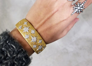 HEAVY VINTAGE 18K GOLD AND DIAMOND BANGLE - SinCityFinds Jewelry