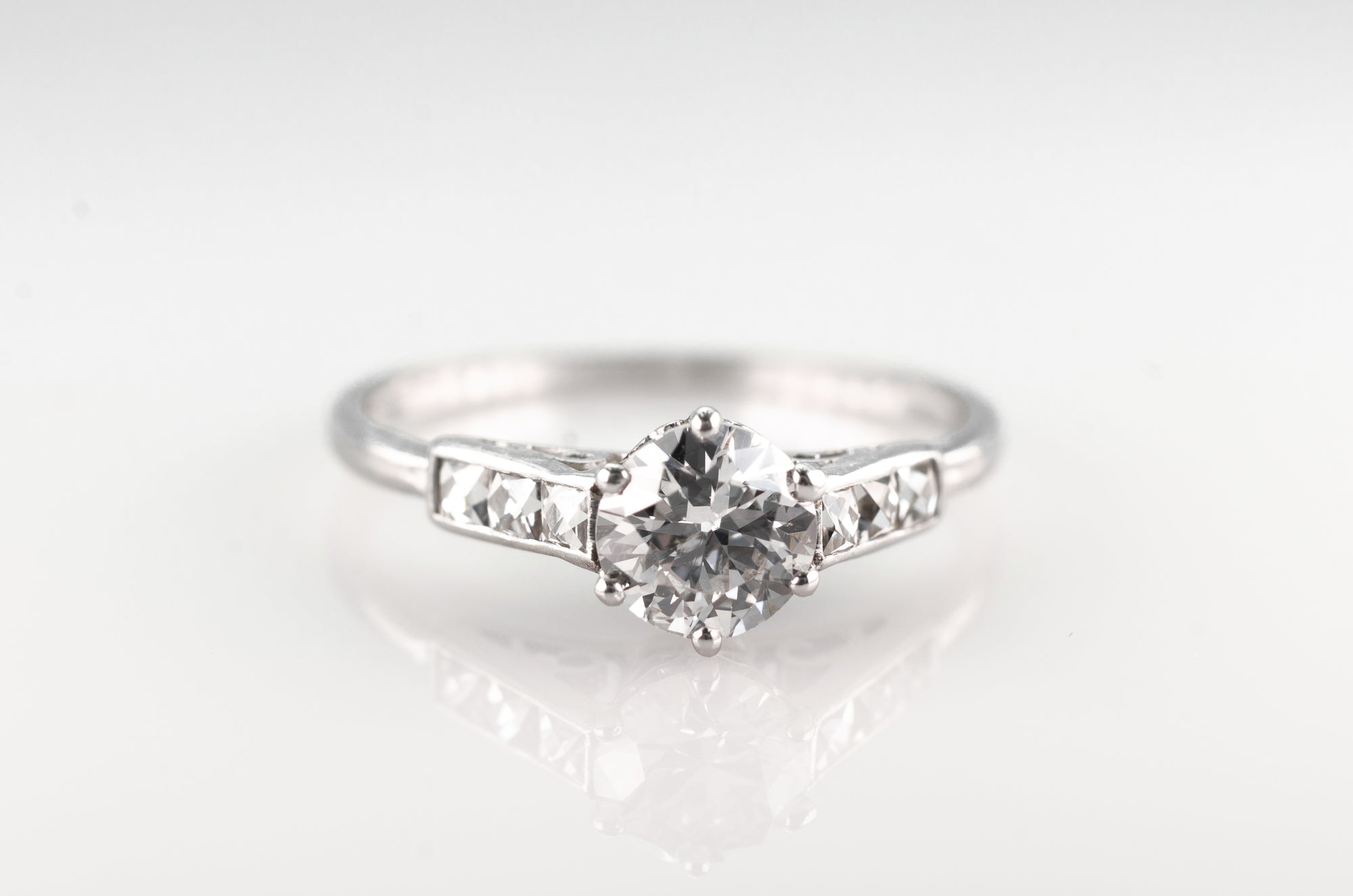 0.93CTW OLD EUROPEAN AND FRENCH CUT DIAMOND RING - SinCityFinds Jewelry