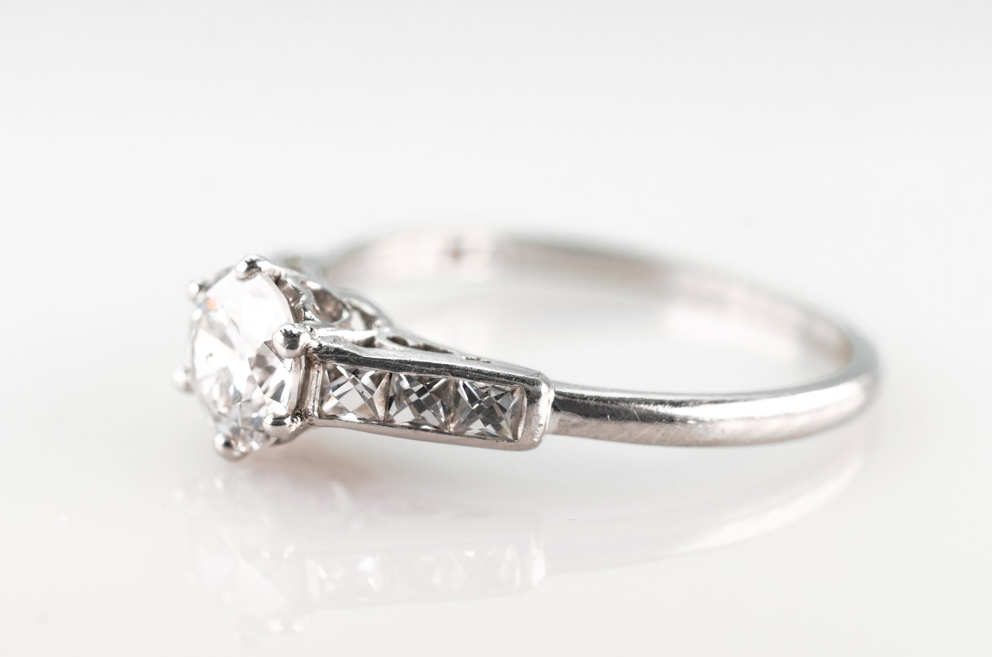 0.93CTW OLD EUROPEAN AND FRENCH CUT DIAMOND RING - SinCityFinds Jewelry