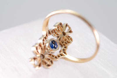 ANTIQUE SAPPHIRE AND DIAMOND DOUBLE BOW RING - SinCityFinds Jewelry