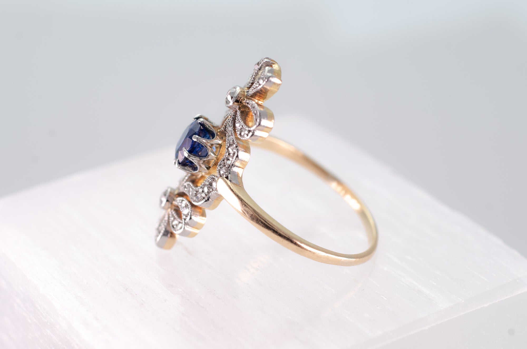 ANTIQUE SAPPHIRE AND DIAMOND DOUBLE BOW RING - SinCityFinds Jewelry