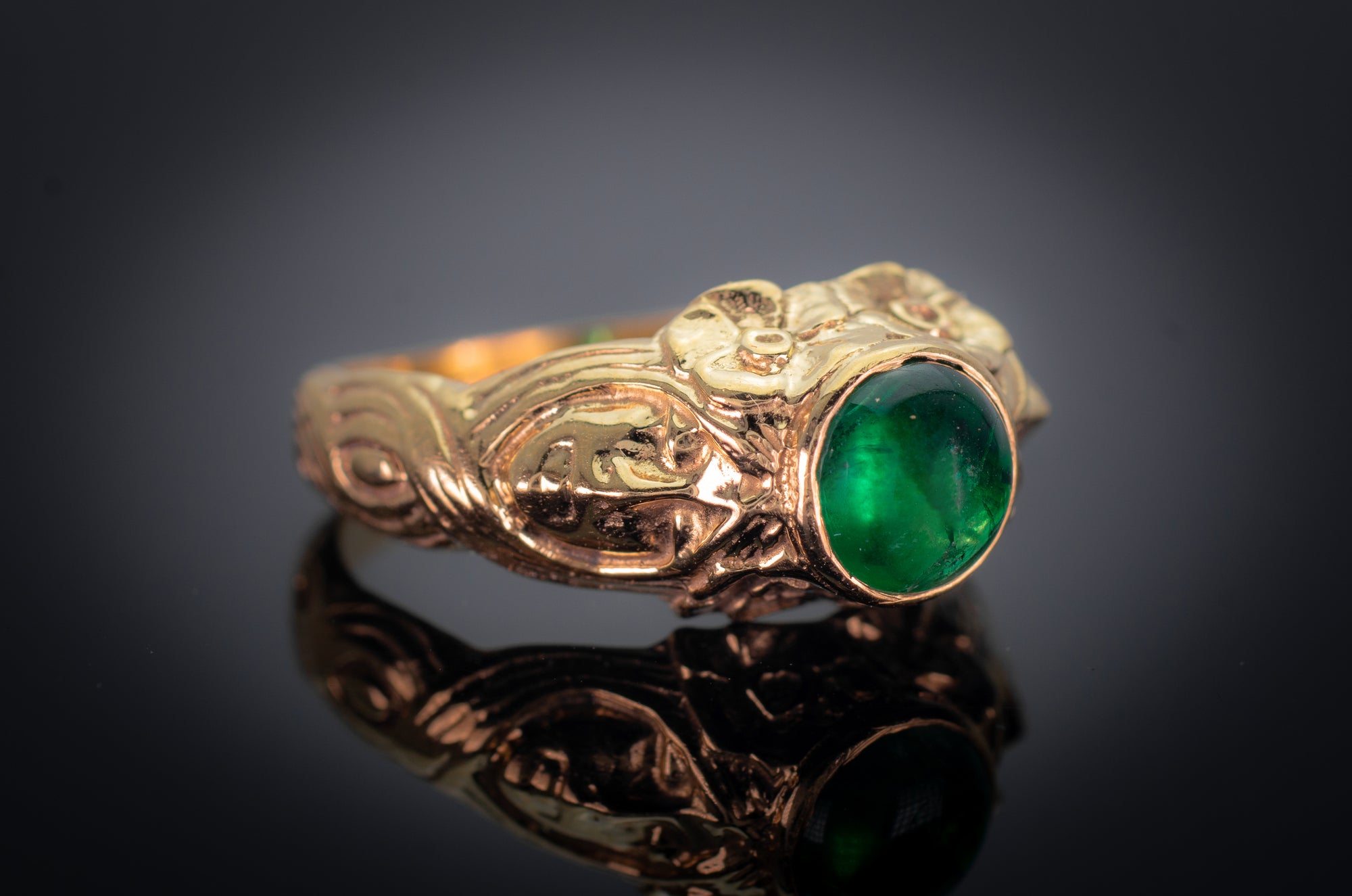 EMERALD CABOCHON GYPSY RING - SinCityFinds Jewelry