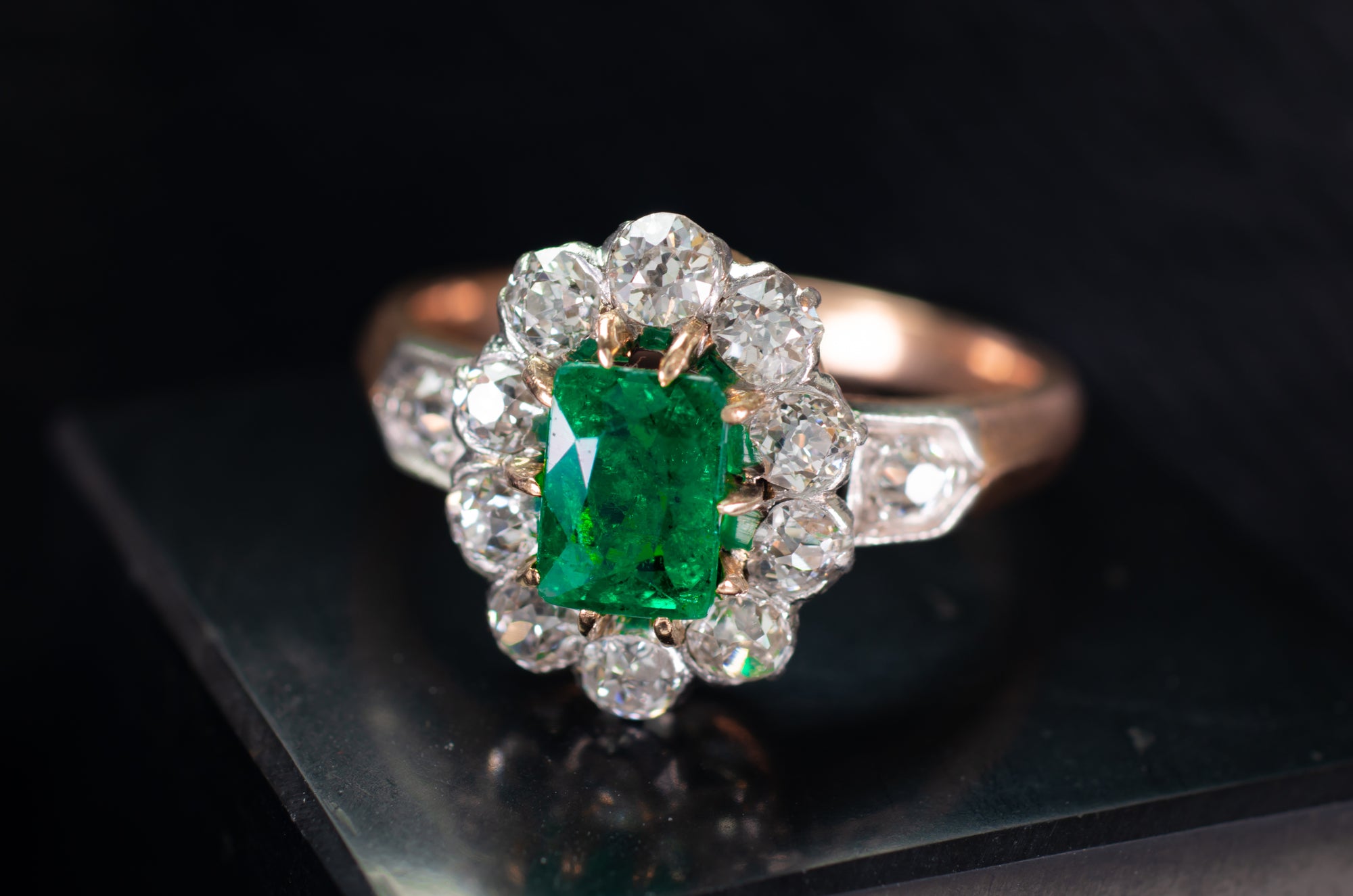 1.75CTW EMERALD AND OLD EUROPEAN CUT DIAMOND FRENCH RING - SinCityFinds Jewelry