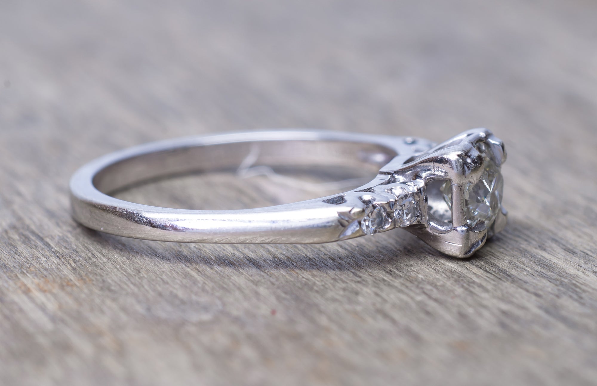 0.75CTW DIAMOND ENGAGEMENT RING - SinCityFinds Jewelry