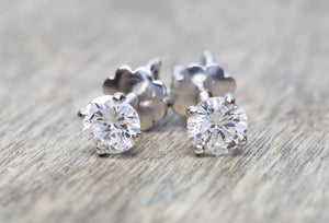 0.80ctw BRILLIANT CUT DIAMOND EARRINGS IN VINTAGE SETTINGS - SinCityFinds Jewelry