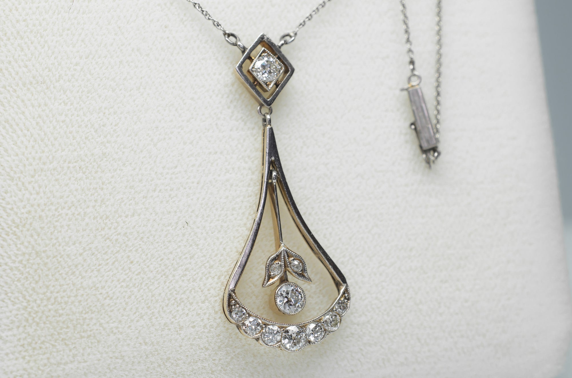 0.85CTW ART NOUVEAU OLD CUT DIAMOND AND PLATINUM LAVALIER NECKLACE - SinCityFinds Jewelry
