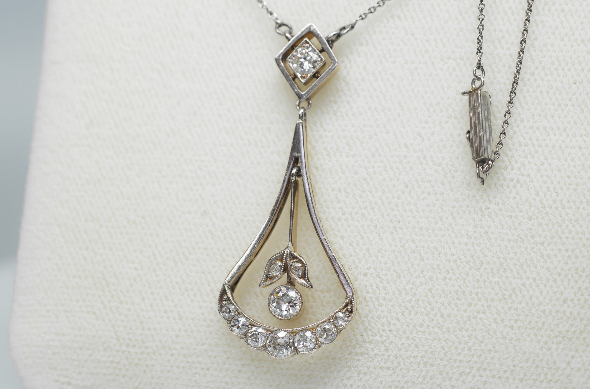 0.85CTW ART NOUVEAU OLD CUT DIAMOND AND PLATINUM LAVALIER NECKLACE - SinCityFinds Jewelry