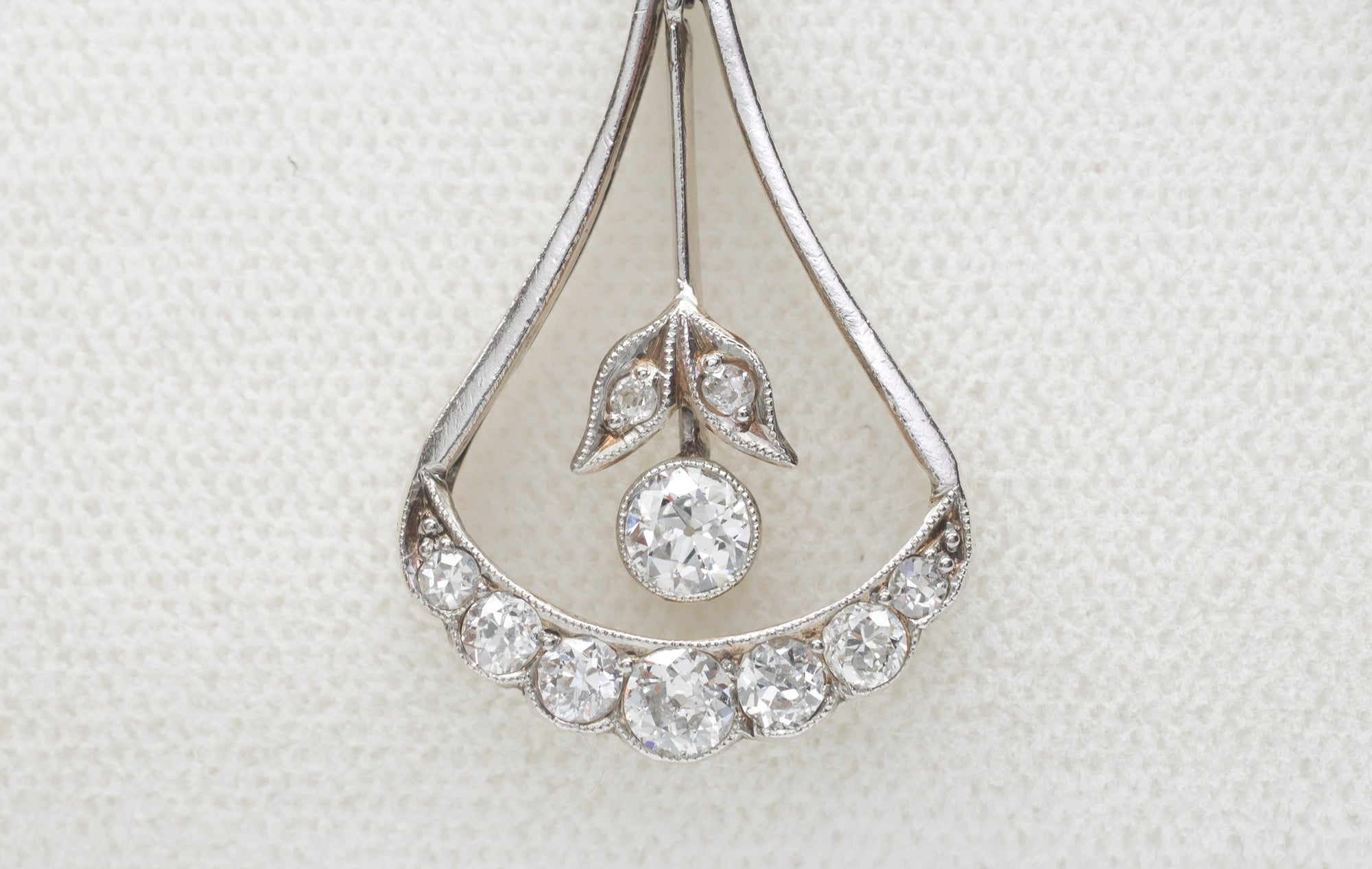 0.85CTW ART NOUVEAU OLD CUT DIAMOND AND PLATINUM LAVALIER NECKLACE - SinCityFinds Jewelry