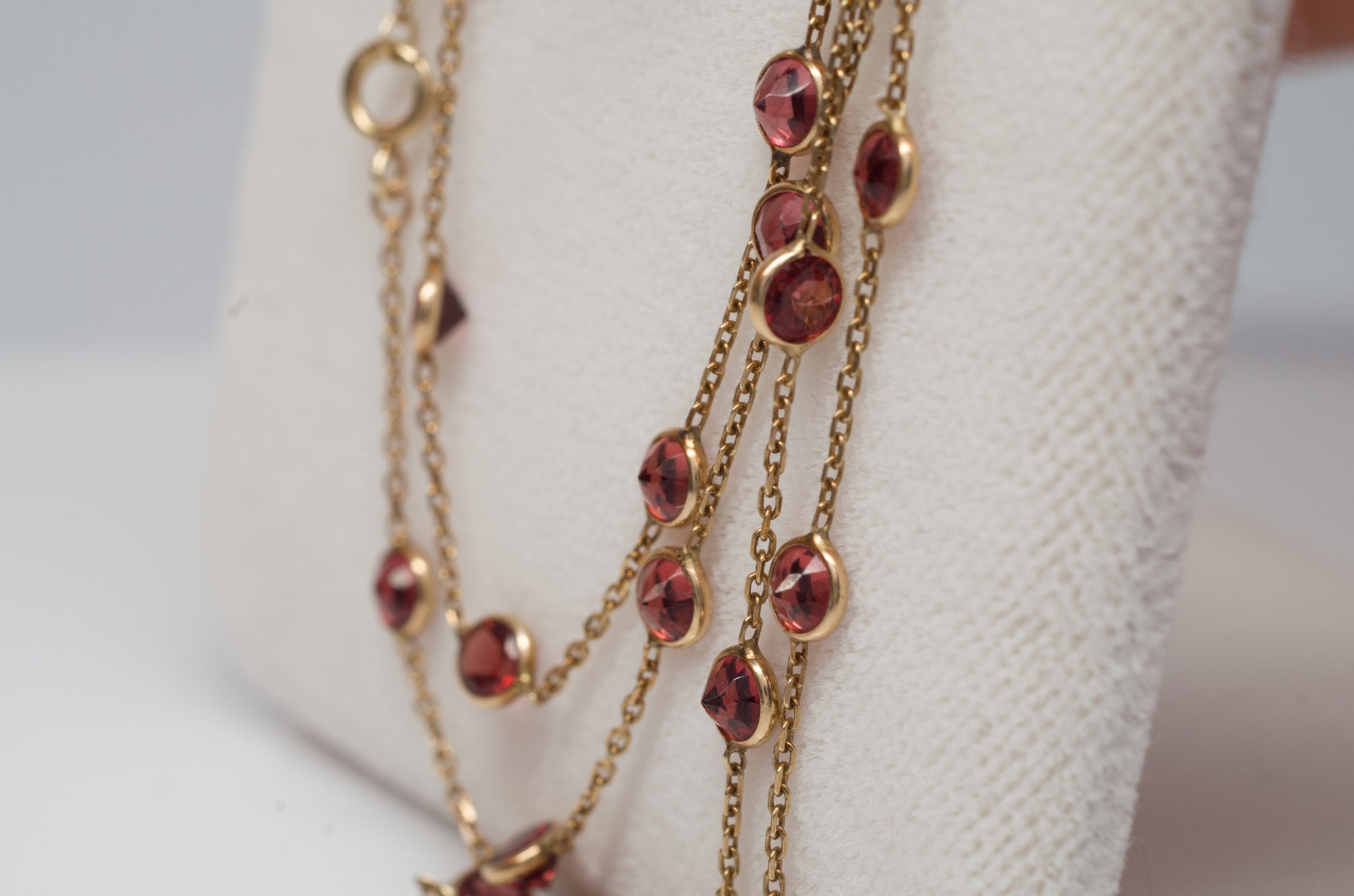 VINTAGE BY THE YARD GOLD NECKLACE - SinCityFinds Jewelry