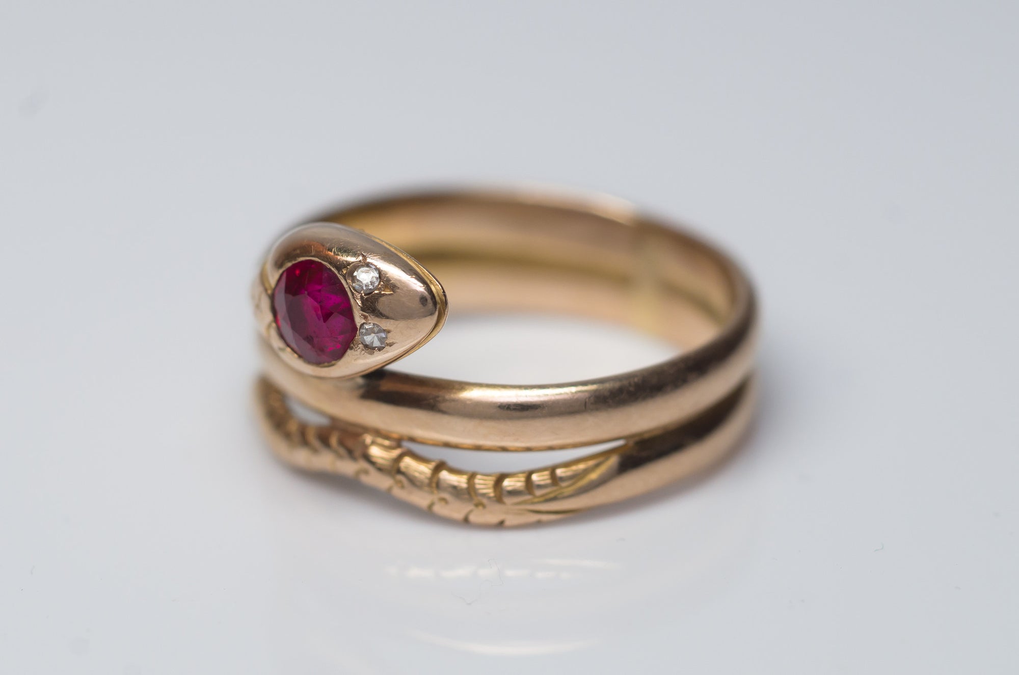 VINTAGE RUBY AND DIAMOND GOLD SNAKE RING - SinCityFinds Jewelry