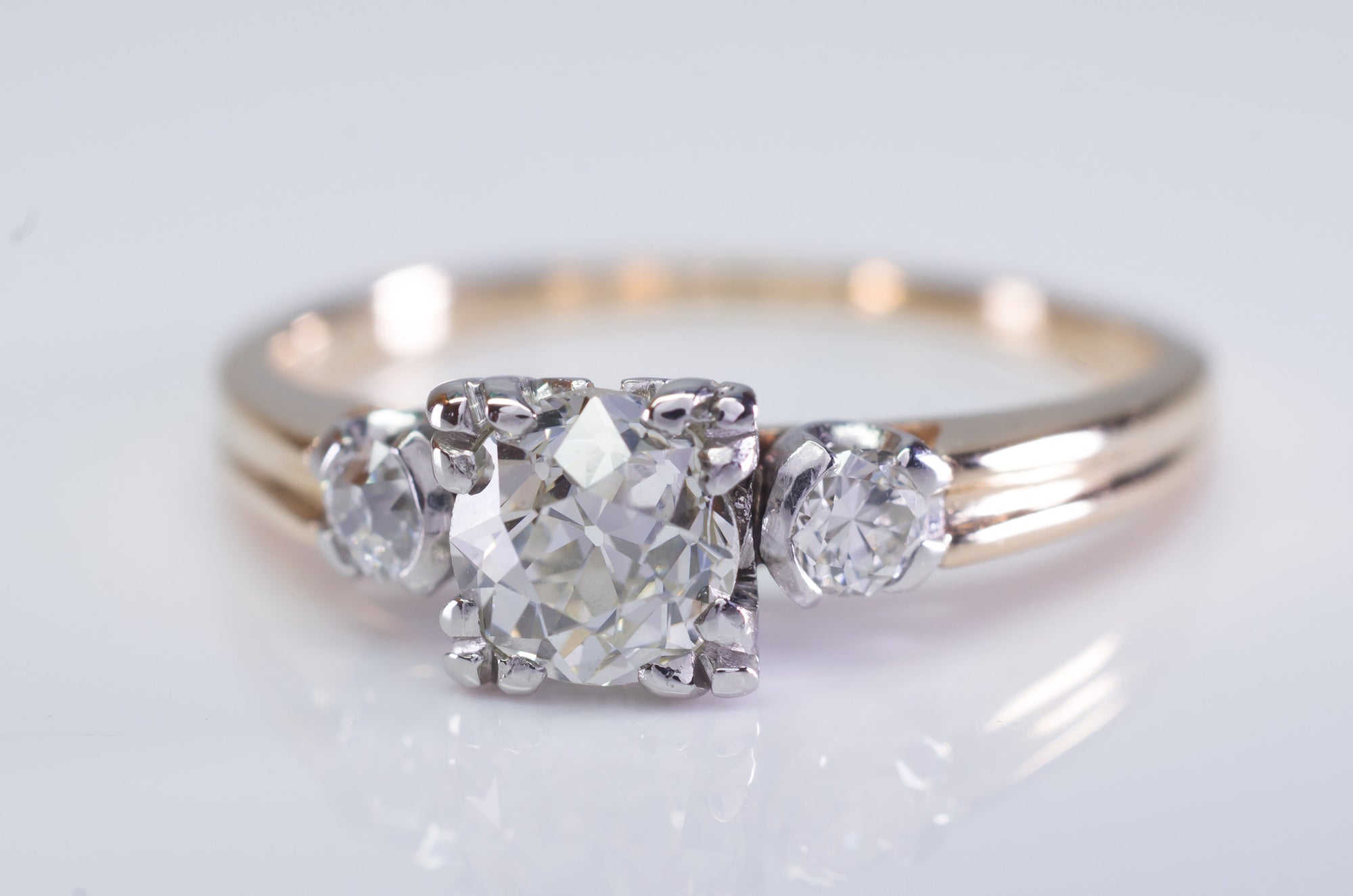 0.81CTW VINTAGE OLD MINE CUT 3 STONE DIAMOND RING - SinCityFinds Jewelry