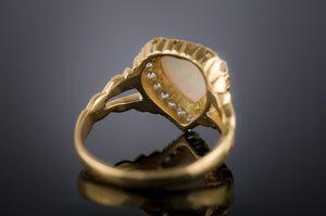 18k YELLOW GOLD HEART SHAPPED OPAL RING - SinCityFinds Jewelry