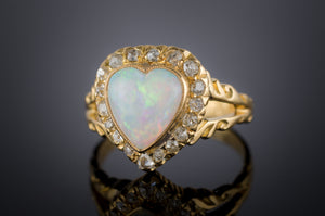 18k YELLOW GOLD HEART SHAPPED OPAL RING - SinCityFinds Jewelry