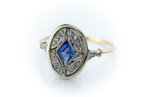 ANTIQUE KITE CUT SAPPHIRE AND DIAMOND RING - SinCityFinds Jewelry