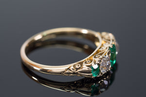 VICTORIAN EMERALD AND OLD MINE CUT DIAMOND BAND IN 18K GOLD - SinCityFinds Jewelry