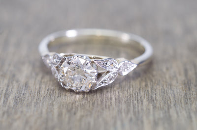 0.62CTW VINTAGE OLD EUROPEAN CUT DIAMOND RING - SinCityFinds Jewelry