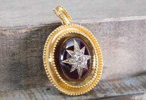 ANTIQUE 18K GOLD DIAMOND AND GARNET MEMORIAL LOCKET - SinCityFinds Jewelry