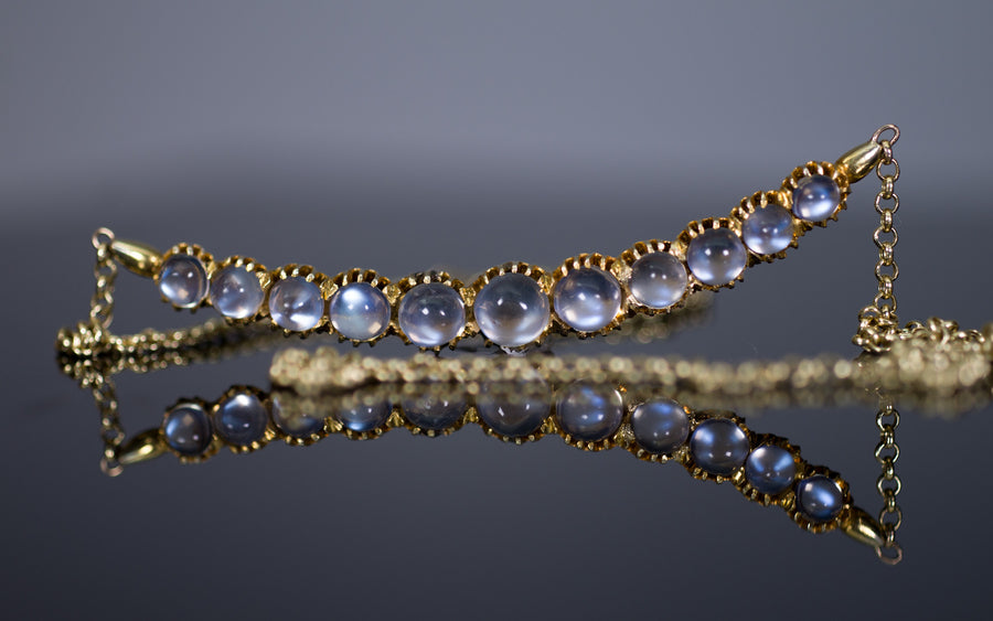 VINTAGE YELLOW GOLD MOONSTONE NECKLACE - SinCityFinds Jewelry
