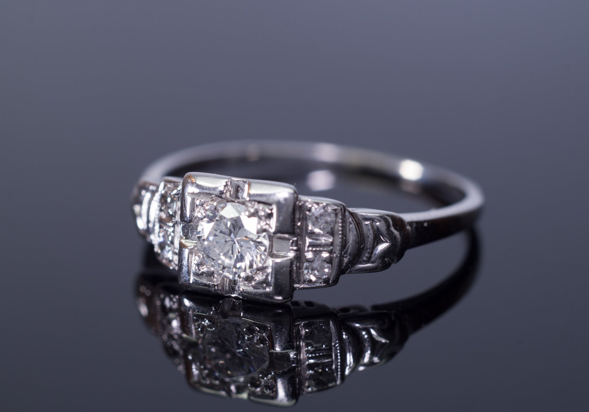 0.28CWT VINTAGE 18K WHITE GOLD DIAMOND RING SIGNED TRAUB ORANGE BLOSSOM - SinCityFinds Jewelry