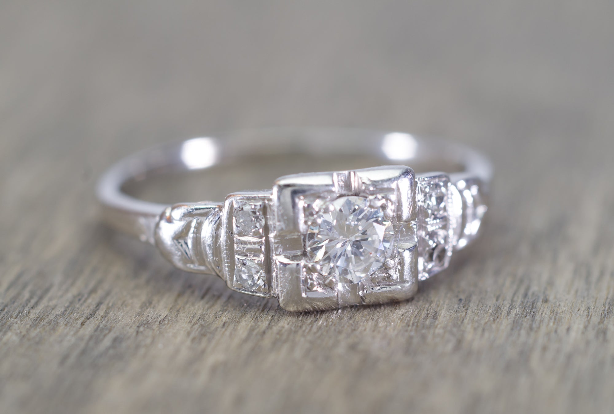 0.28CWT VINTAGE 18K WHITE GOLD DIAMOND RING SIGNED TRAUB ORANGE BLOSSOM - SinCityFinds Jewelry