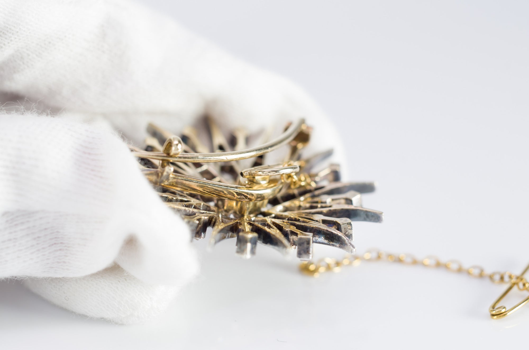 ANTIQUE MIXED OLD CUT DIAMONDS VICTORIAN STAR BROOCH - SinCityFinds Jewelry