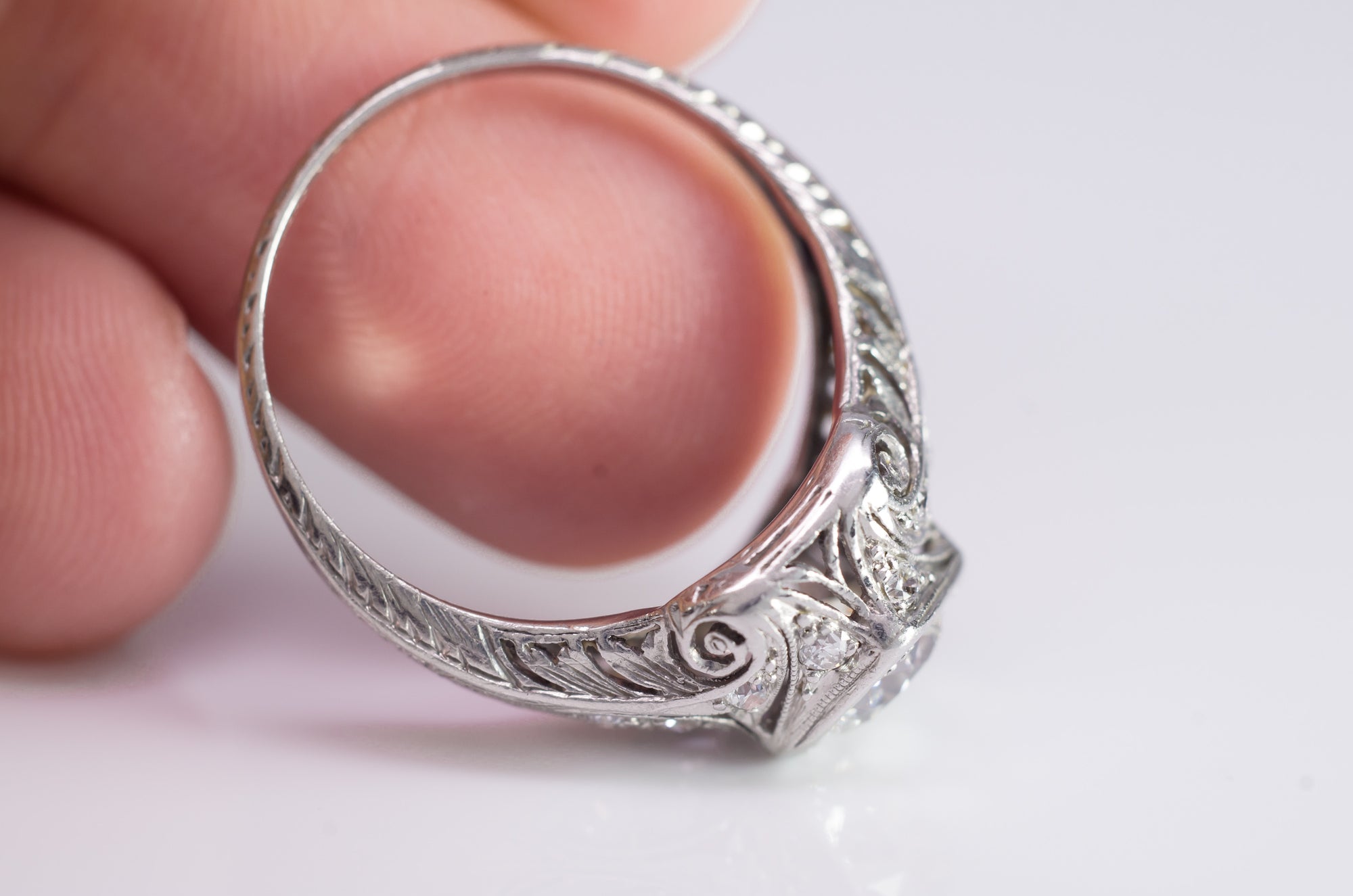 0.96CTW ART DECO PLATINUM DIAMOND RING - SinCityFinds Jewelry