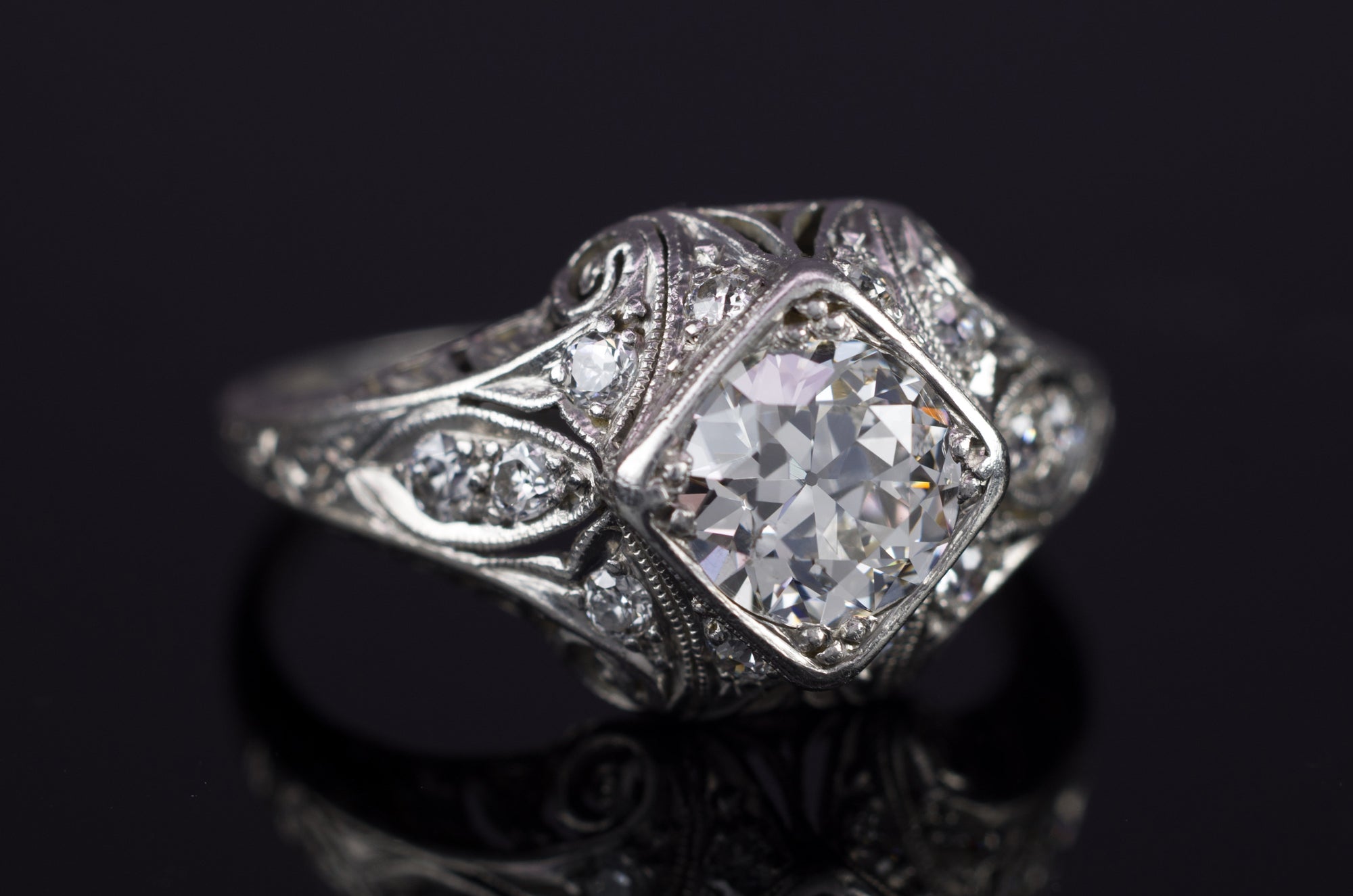 0.96CTW ART DECO PLATINUM DIAMOND RING - SinCityFinds Jewelry