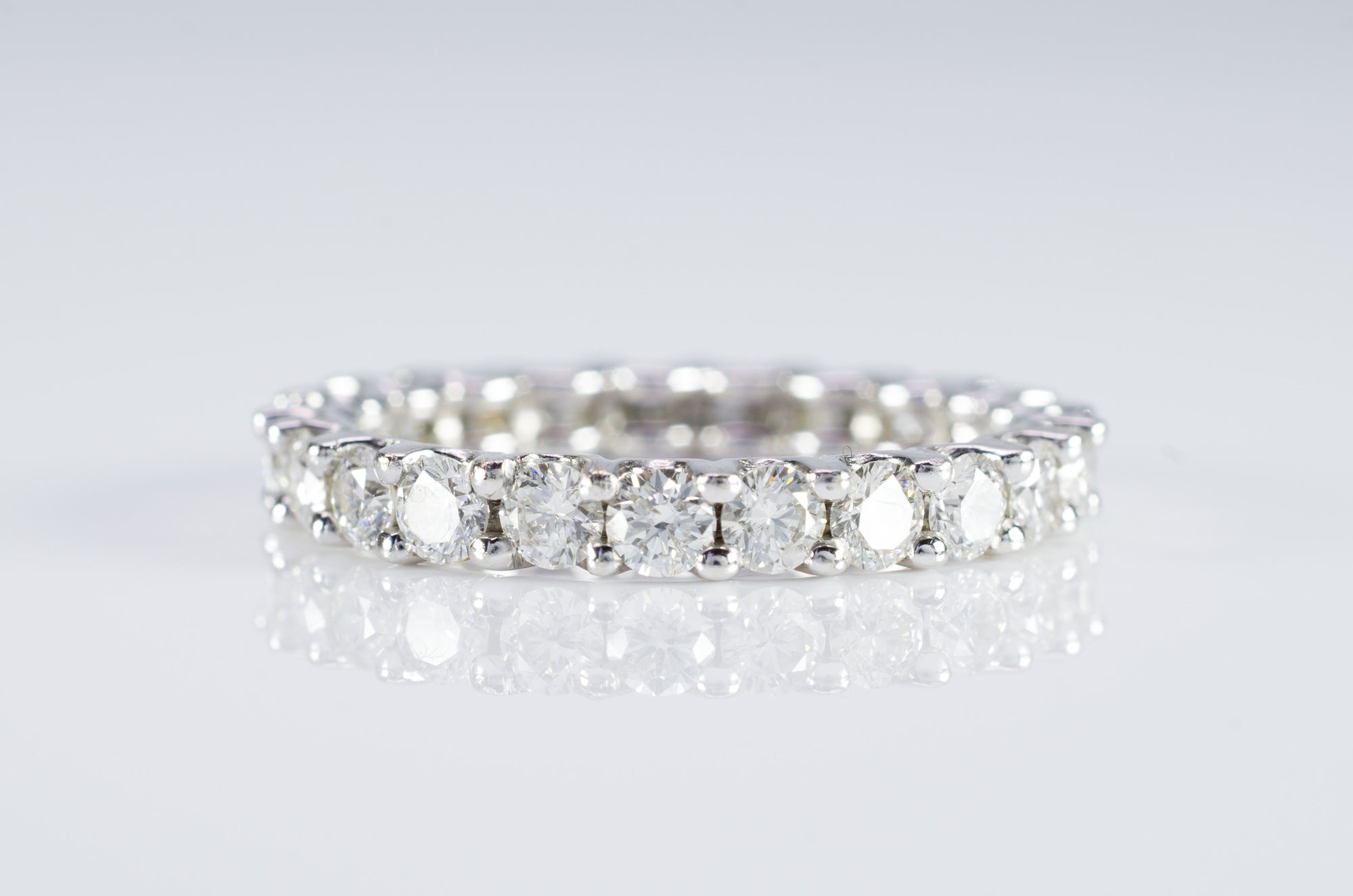 1.68CTW SHARED PRONG ETERNITY DIAMOND BAND SIZE 6.5 - SinCityFinds Jewelry