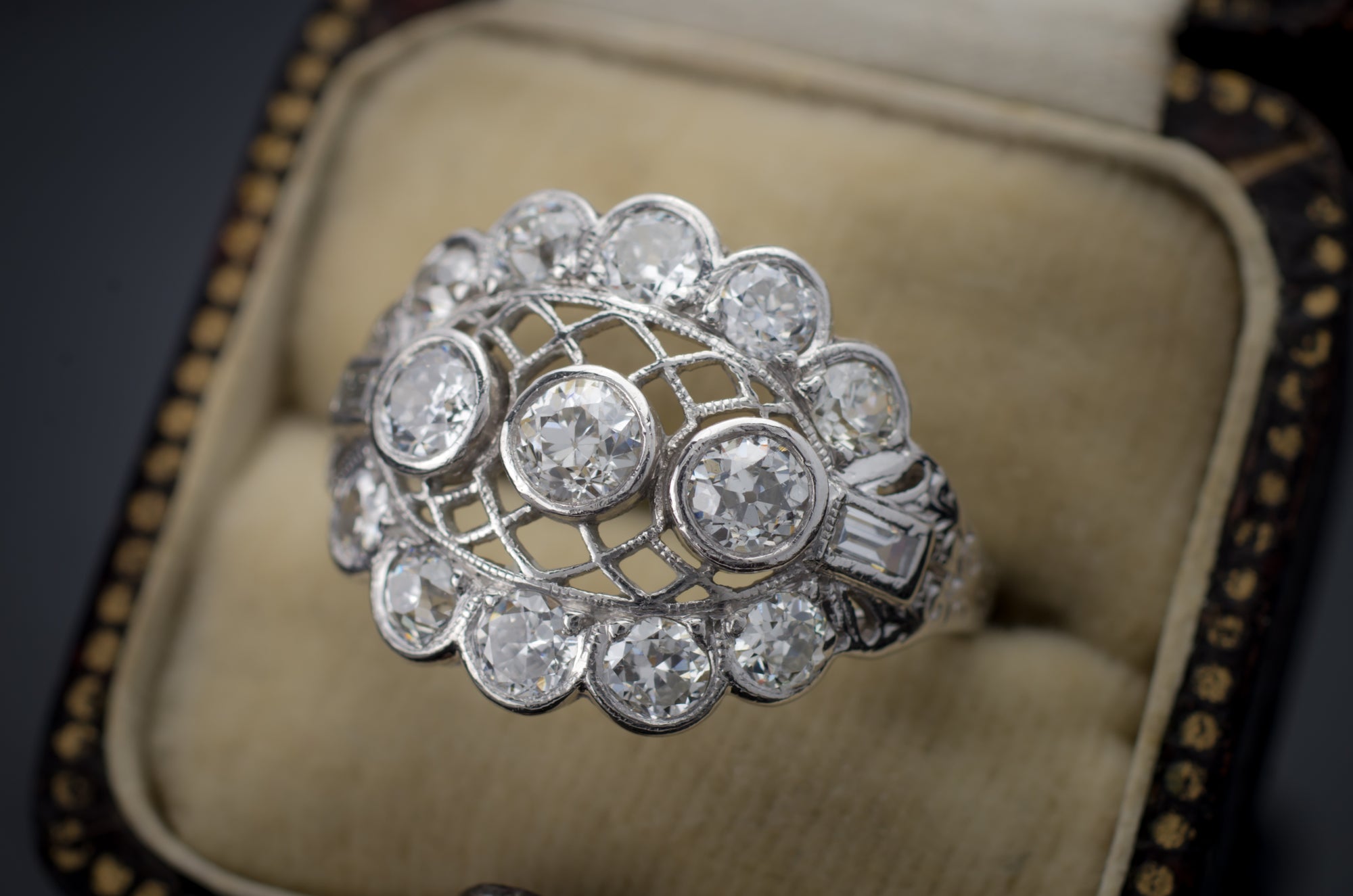 1.8CTW EDWARDIAN PLATINUM AND DIAMOND RING - SinCityFinds Jewelry