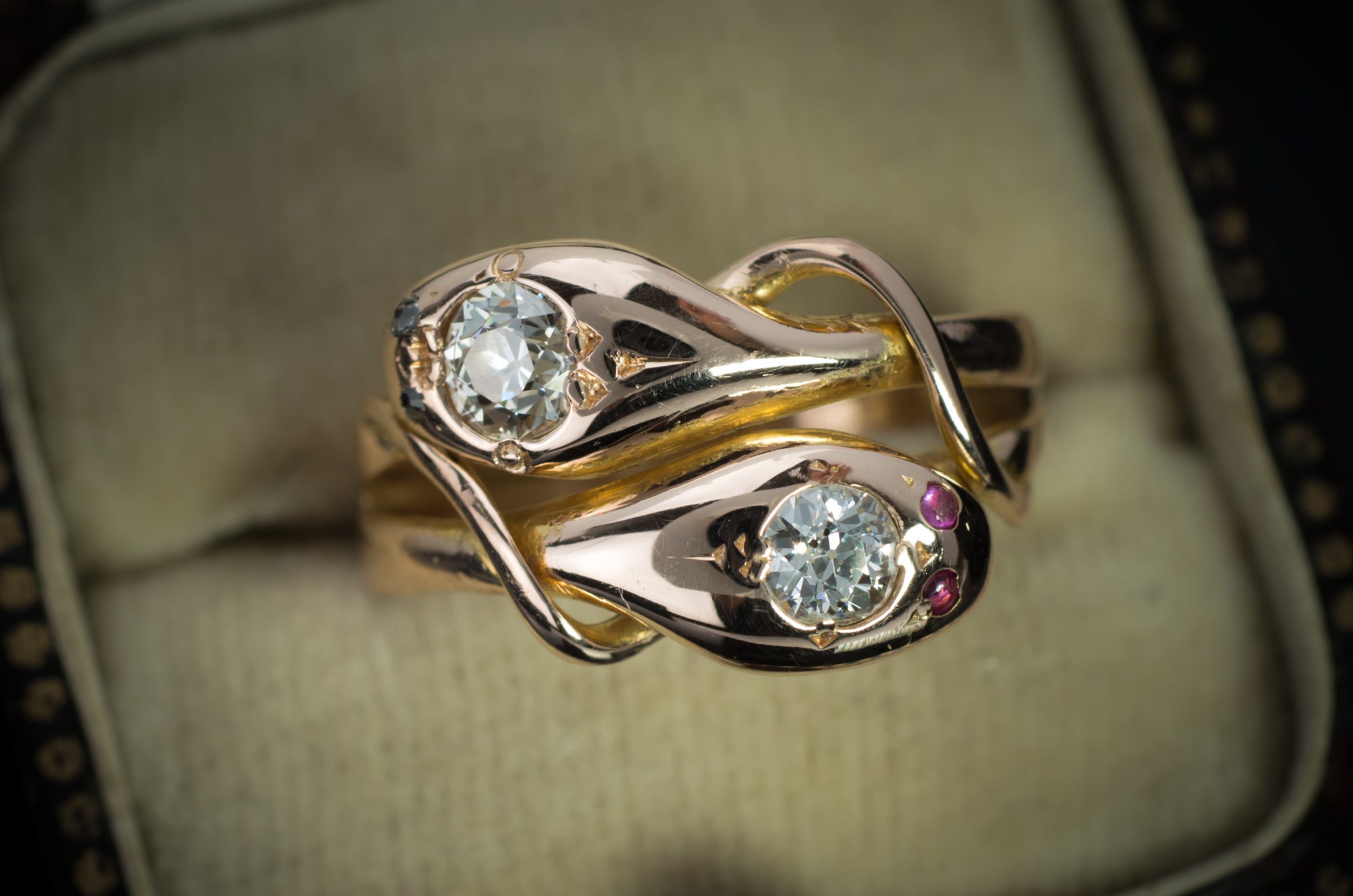 VINTAGE DOUBLE SNAKE RING WITH RUBY AND DIAMONDS - SinCityFinds Jewelry