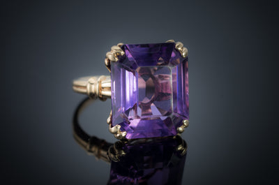 VINTAGE AMETHYST RING IN 14K GOLD - SinCityFinds Jewelry