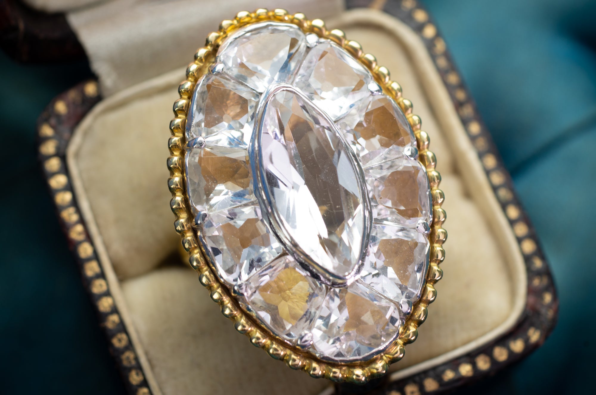 LARGE 10CT AQUAMARINE 18K GOLD AND PLATINUM COCKTAIL RING - SinCityFinds Jewelry