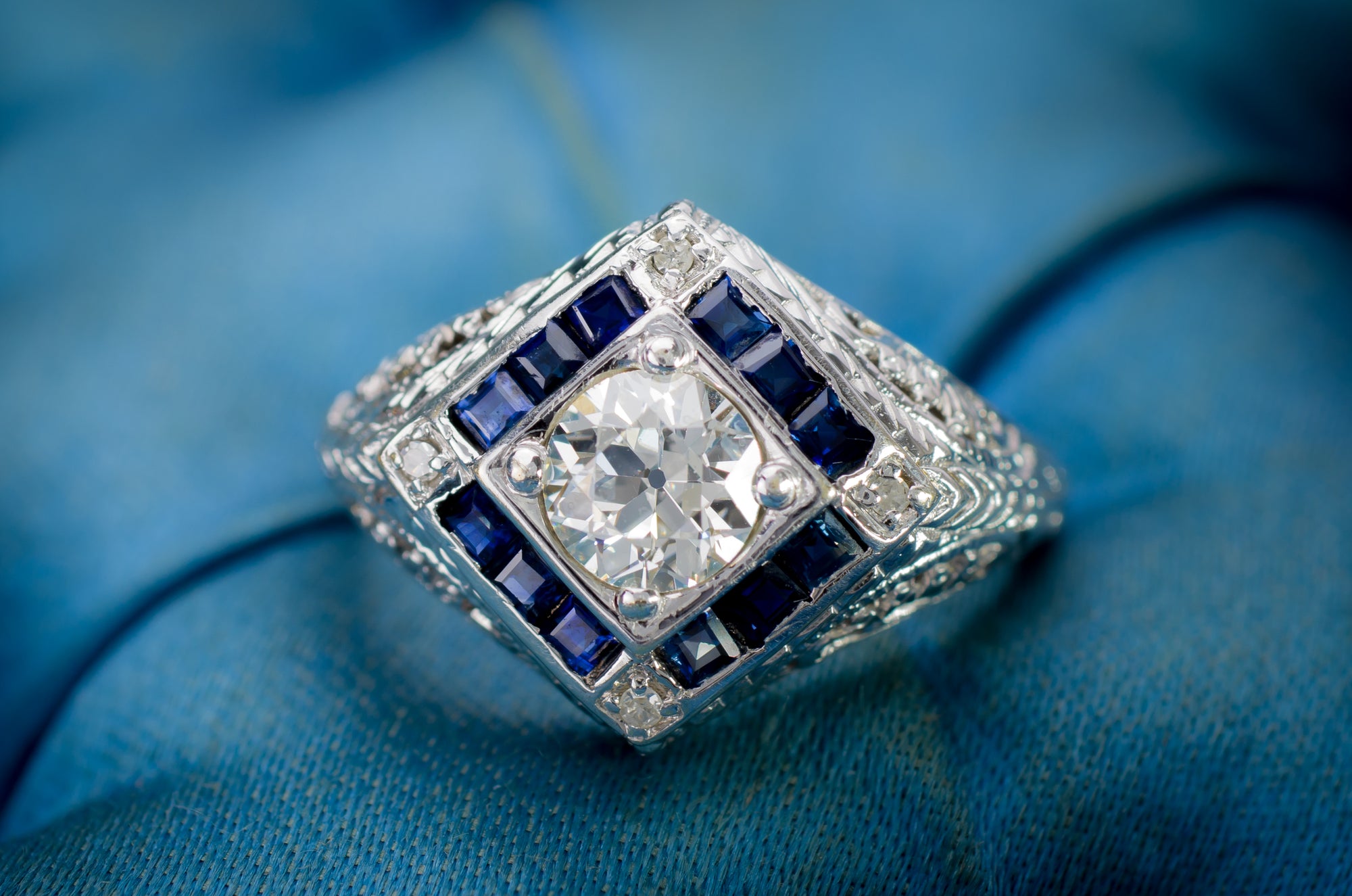 VINTAGE OLD EUROPEAN CUT DIAMOND AND SAPPHIRE RING - SinCityFinds Jewelry