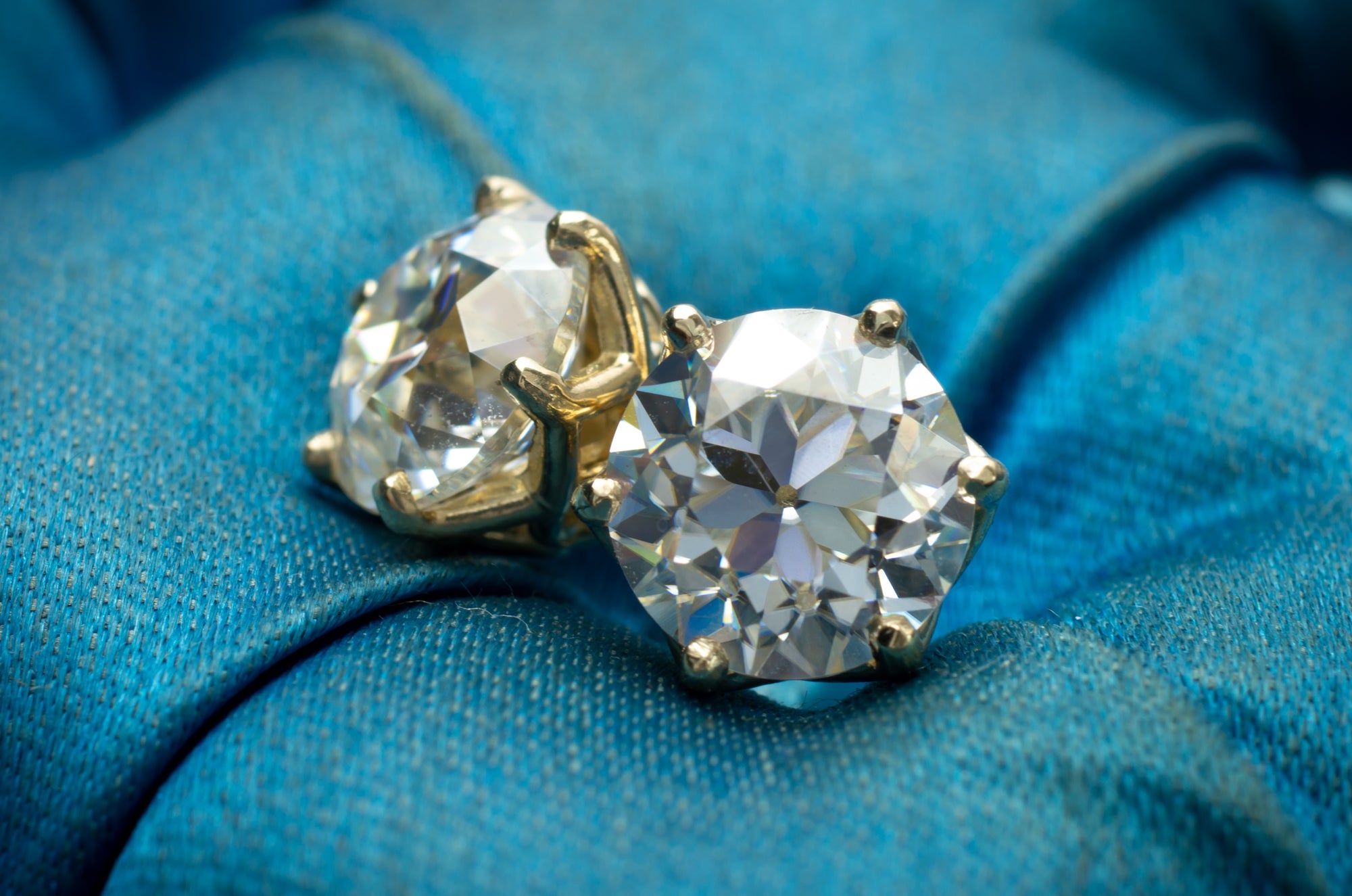 8MM 4CTW EQUIVALENT OLD EUROPEAN CUT