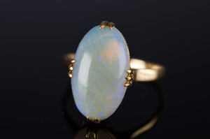 VINTAGE 18K YELLOW GOLD OPAL SOLITAIRE RING - SinCityFinds Jewelry