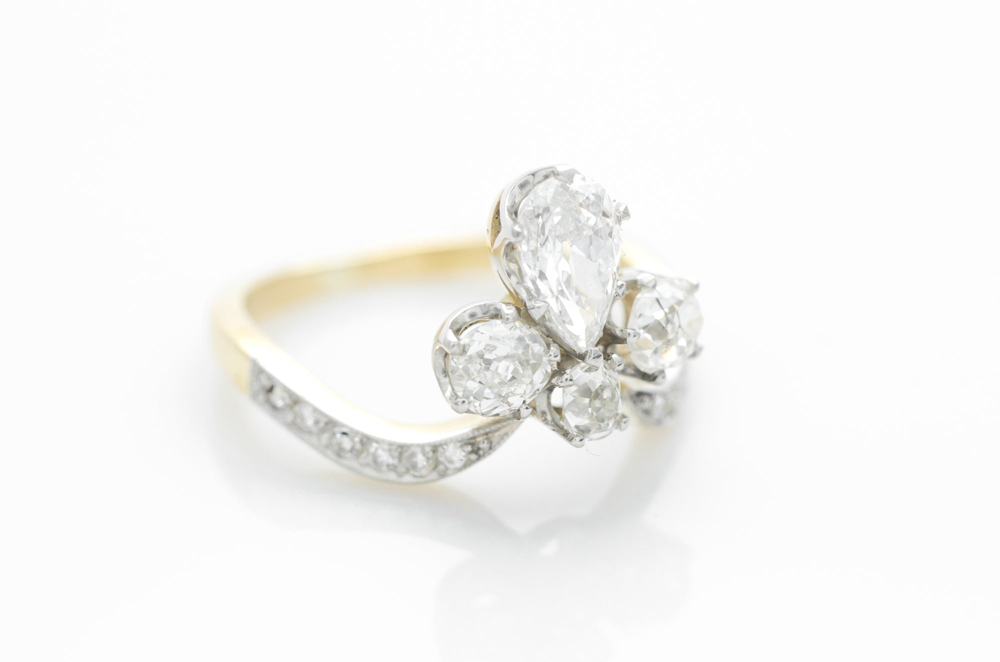 18k GOLD AND PLATINUM ANTIQUE CUT DIAMOND TIARA RING - SinCityFinds Jewelry